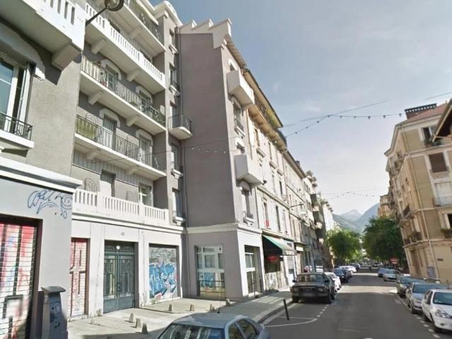 Garage location à Grenoble
