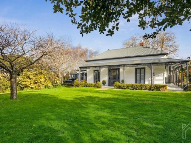House for sale in Daylesford, Victoria