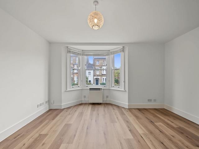 Apartment for rent in London Borough of Islington, Greater London