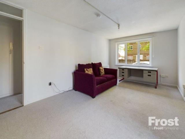 House for rent in Knowle Green, Lower Halliford