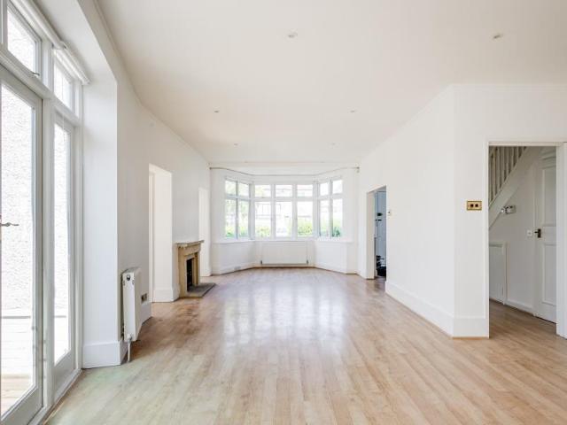 House for rent in London Borough of Barnet, Greater London