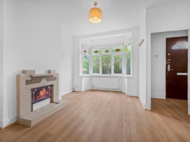 House for rent in Silvertown, Greater London