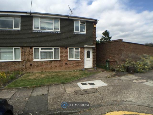 House for rent in Longlands, Greater London