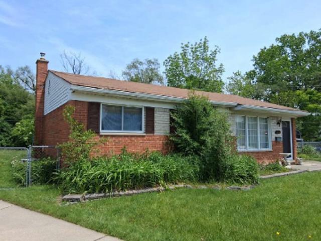 House for sale in Fraser, Michigan