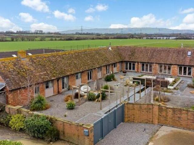 House for sale in Golden Valley, Gloucestershire