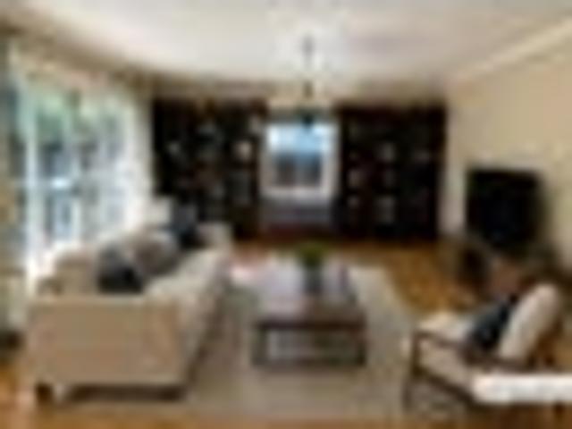 Apartment for rent in Arch Hill, Auckland