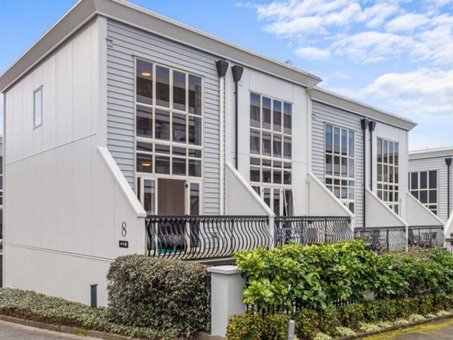Apartment for rent in Newton, Auckland