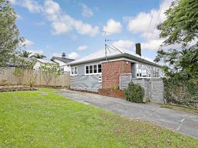 House for rent in West Lynn, Auckland