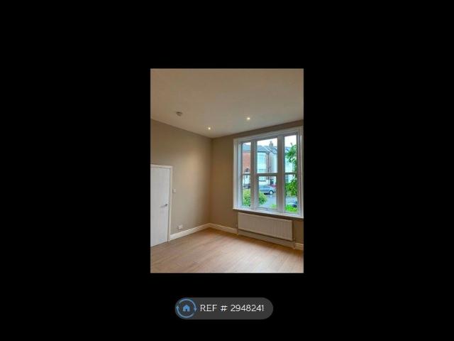 Apartment for rent in Orrell Park, Calderstones