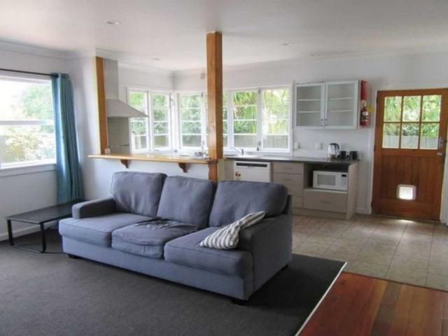 House for rent in Hamilton East, Hamilton City