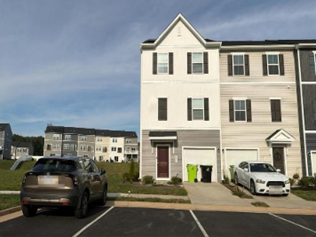 Condo for sale in Virginia