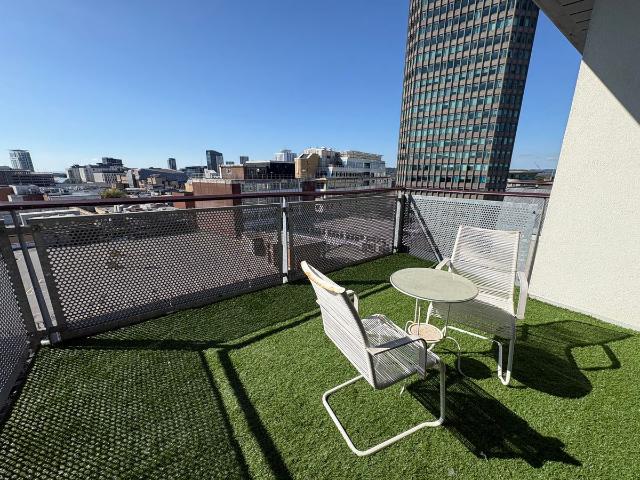 Apartment for rent in Crockherbtown, Falcon Lodge