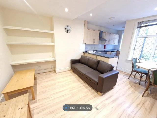 Apartment for rent in Hendon, Greater London