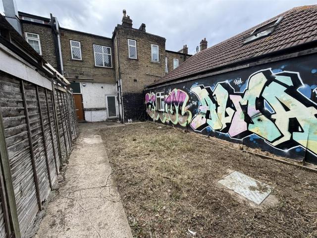 Apartment for rent in Hendon, Greater London