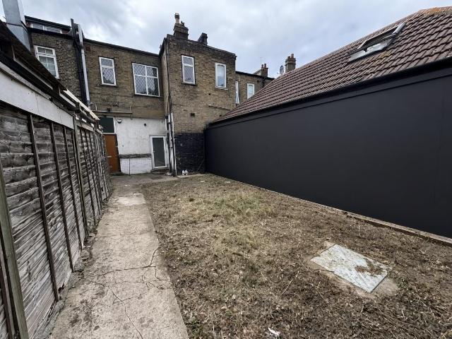 Apartment for rent in London Borough of Barnet, Greater London