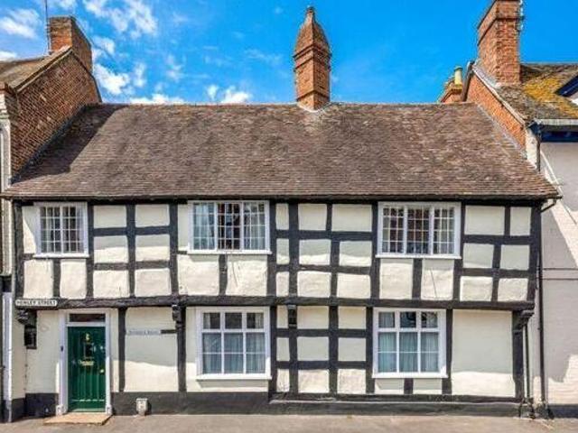 House for sale in Alcester, Stratford-on-Avon