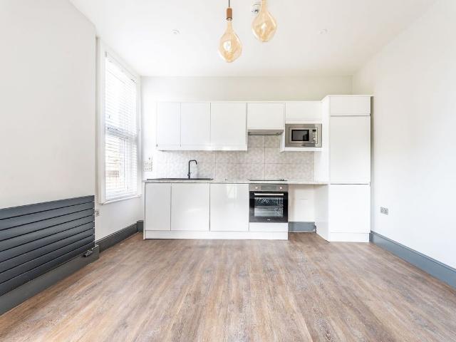 Apartment for rent in Streatham, Greater London