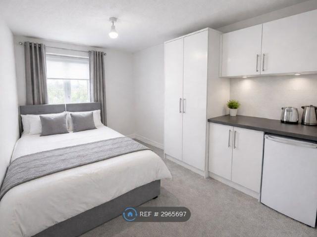 Room for rent in Slough
