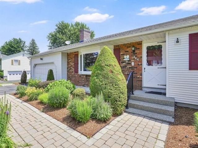House for sale in Hampden, Massachusetts