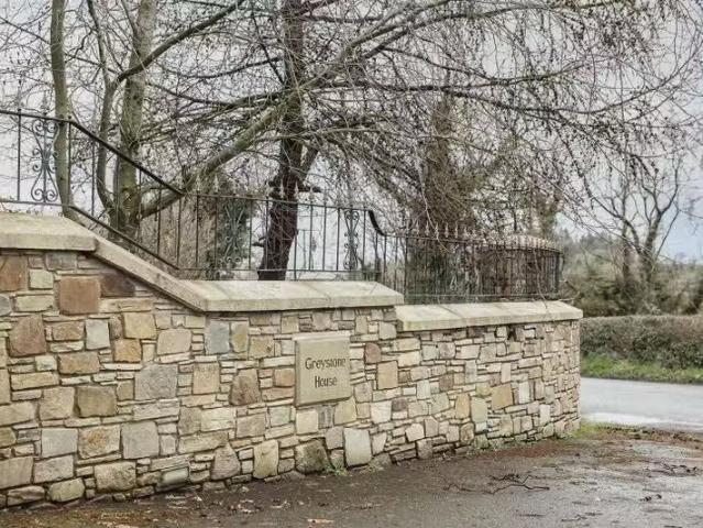 Apartment to rent in Strand, South Tipperary