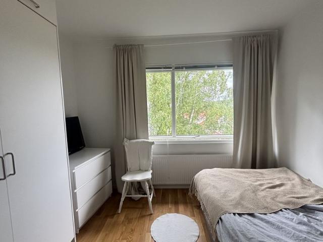 Lägenhet hyra i Gribbylund, Stockholms län