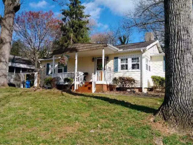 House for rent in Asheville