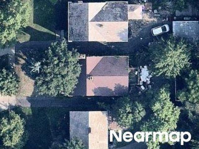 House for sale in Beachwood