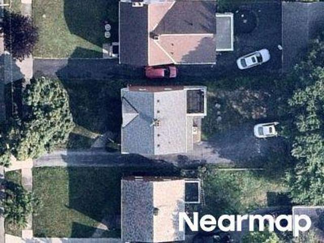 House for sale in Beachwood