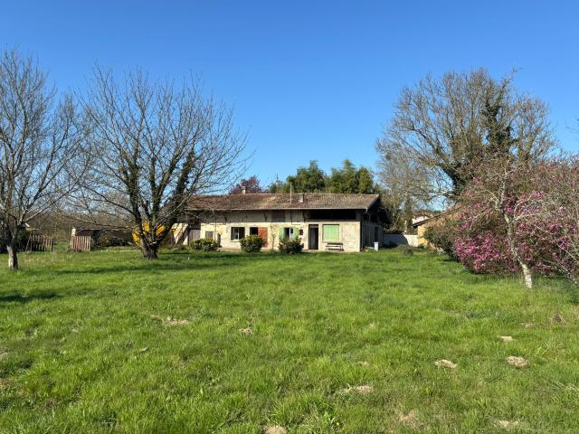 Ferme vente à Bourg-en-Bresse, Grièges