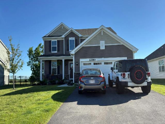 House for sale in Mchenry, Illinois