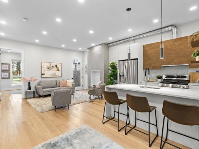 Condo for sale in Hudson, New Jersey