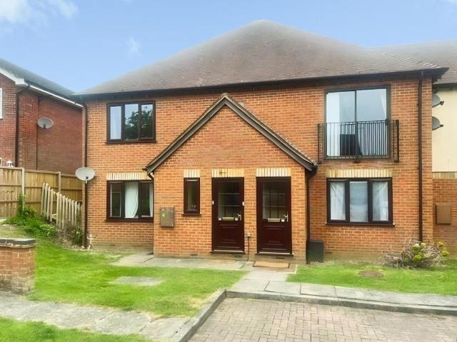 Apartment for rent in Stone with Bishopstone and Hartwell, Stone