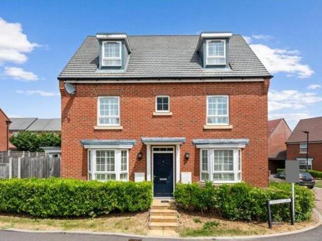 House for sale in Bushey