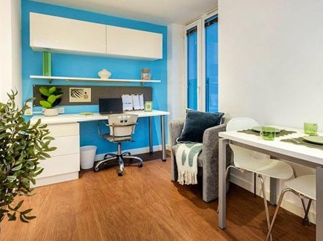 Studio for rent in Battersea, Greater London