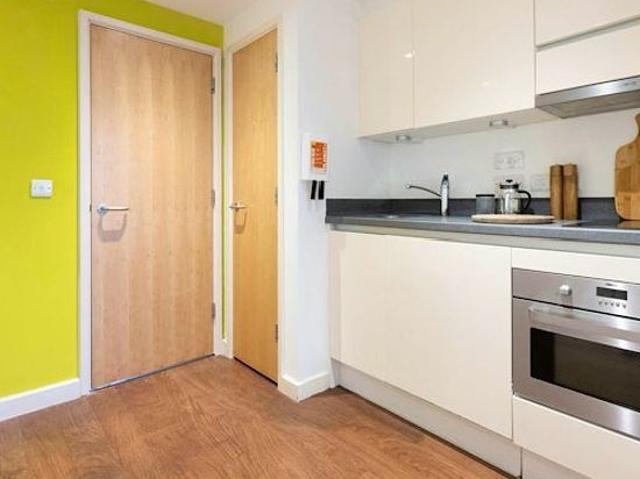 Studio for rent in Battersea, Greater London