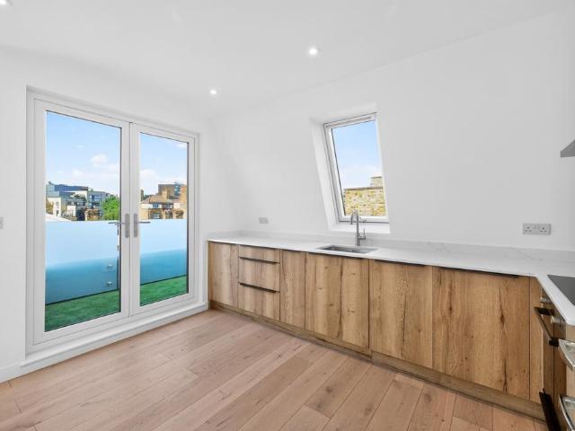 Apartment for rent in Old Kent Road, Greater London