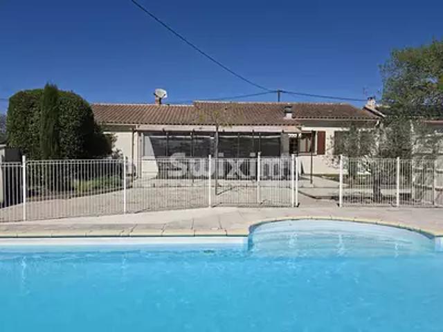 Maison vente à Carpentras, Grillon