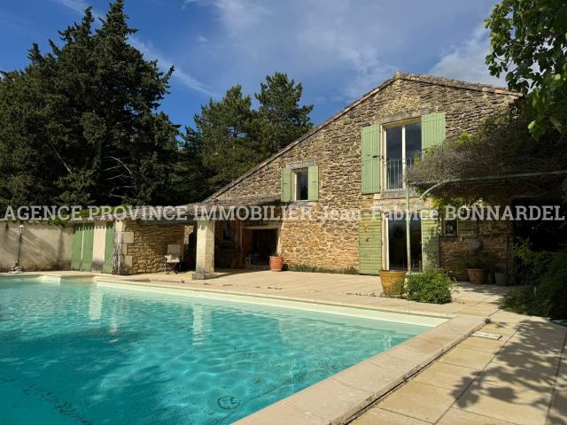 Maison vente à Carpentras, Grillon