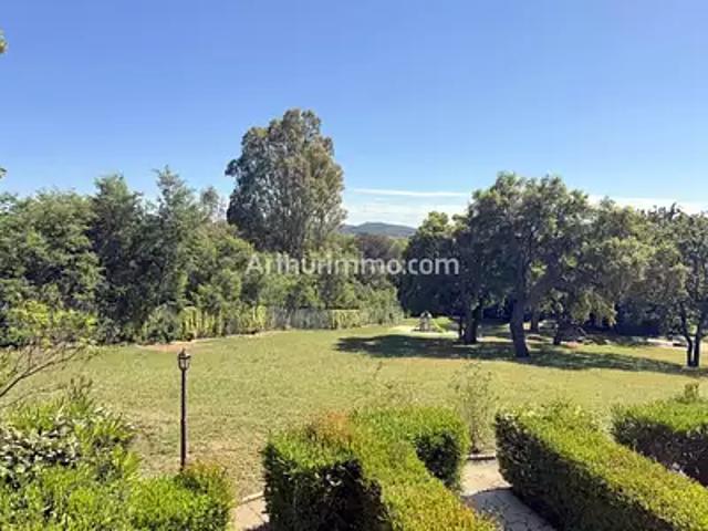 Appartement vente à Arrondissement de Draguignan, Grimaud