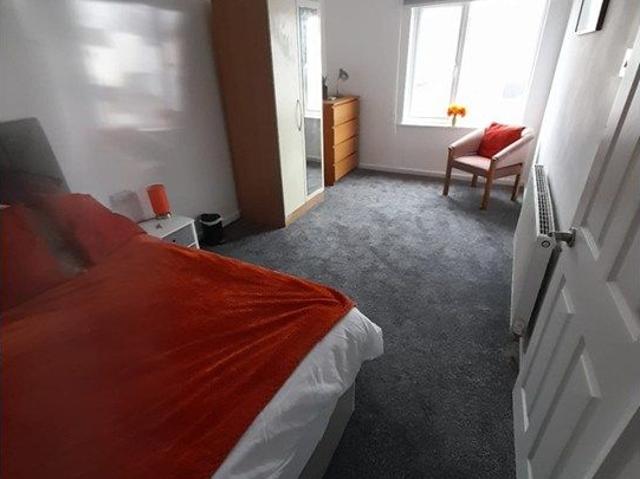Room for rent in Danesholme, Corby