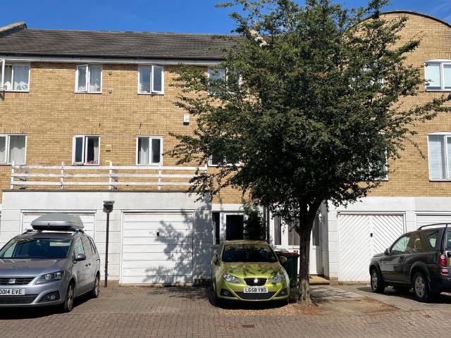House for rent in North Woolwich, Greater London
