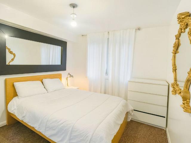 Apartment for rent in London Borough of Lewisham, New Cross