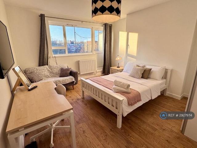 House for rent in Fitzrovia, Greater London