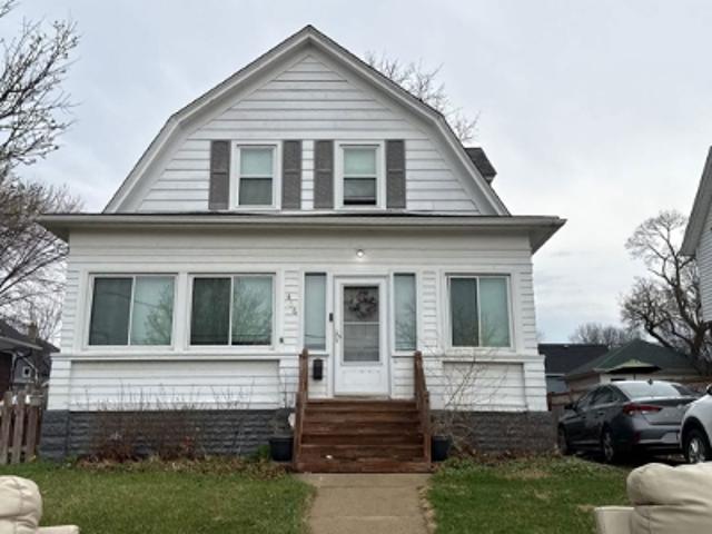 House for sale in Elgin, Illinois