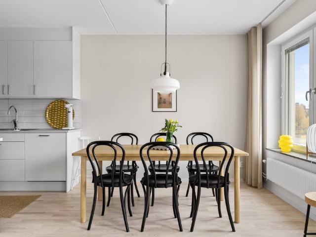 Bostad till salu i Solna, Stockholm