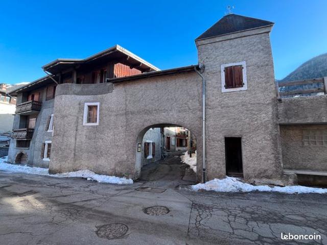 Maison vente à Saint-Jean-de-Maurienne, Auvergne-Rhône-Alpes