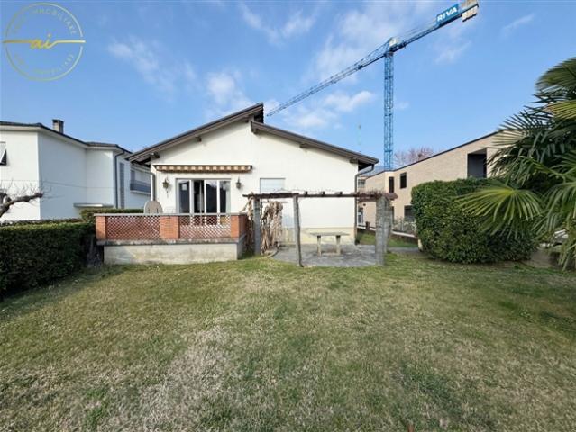 Einfamilienhaus kaufen in Coldrerio, Tessin