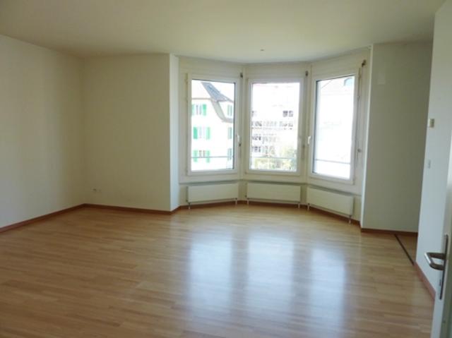 Apartment mieten in Einigen, Zürich