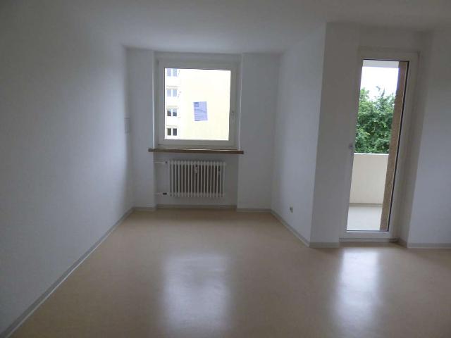Wohnung mieten in Petersziegelei, Hof