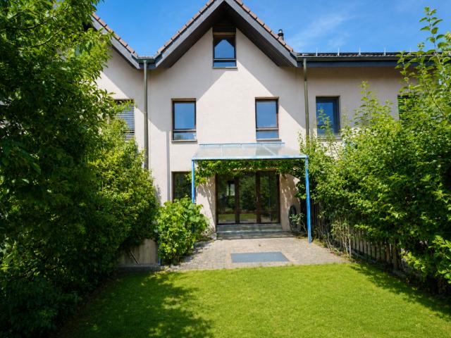 Reihenfamilienhaus kaufen in Wohlen bei Bern, Bern